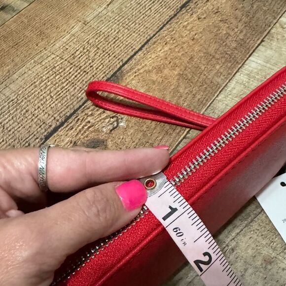 NEW STEVE MADDEN Red Zip Around Wristlet Wallet - Picture 11 of 11